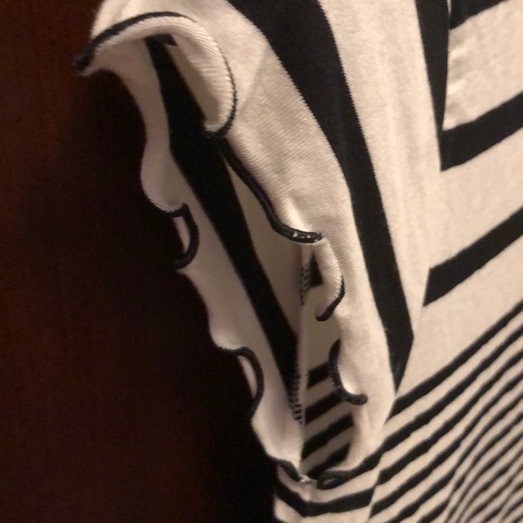 ✏️ American Eagle Striped Short Sleeve Dress - Picture 5 of 5